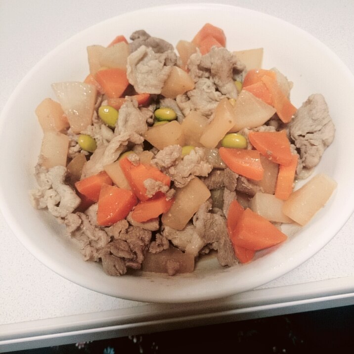 寒い冬もほっこりあったまる 大根と豚肉の彩り煮付け